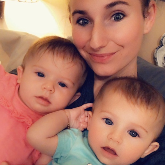 Meet your Posher, Jessica - Picture 1 of 1